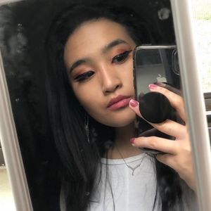 Meet your Posher, Tina